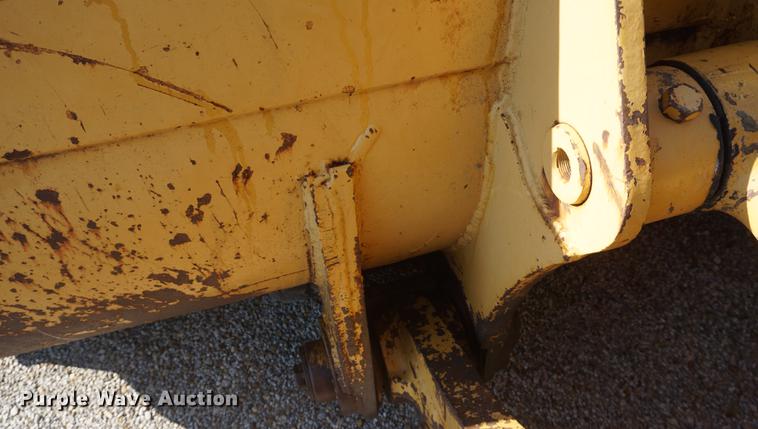 image for item DD6478 1983 Caterpillar 973 track loader