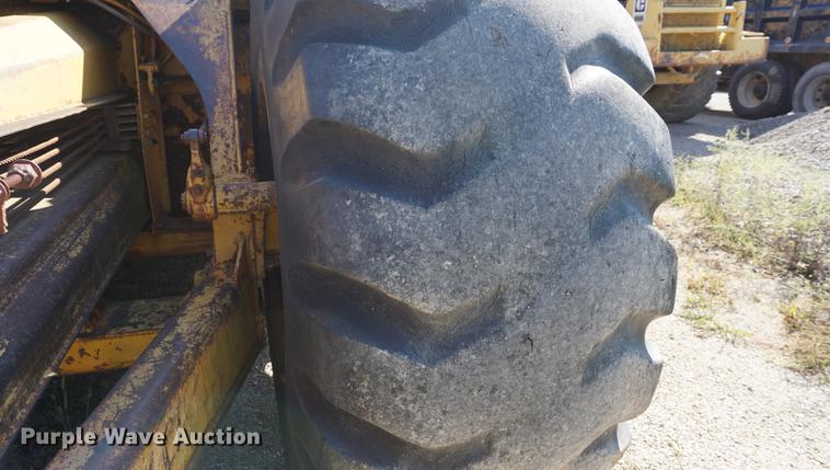 image for item DD6482 1956 Caterpillar DW21C conventional scraper