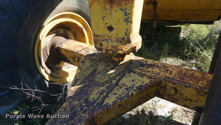 image for item DD6485 Caterpillar 80 scraper