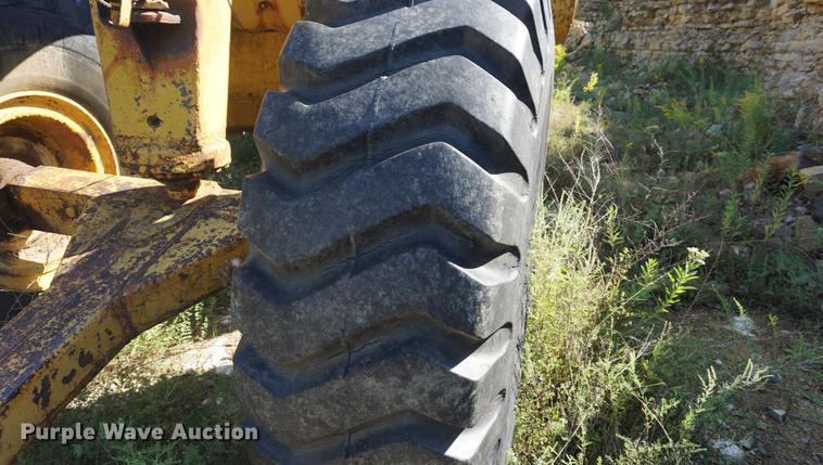 image for item DD6485 Caterpillar 80 scraper