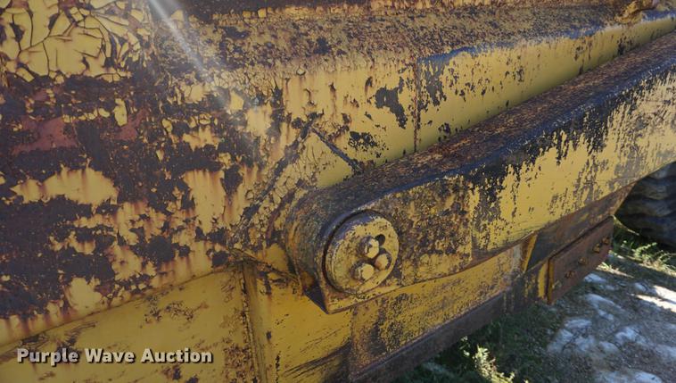 image for item DD6485 Caterpillar 80 scraper