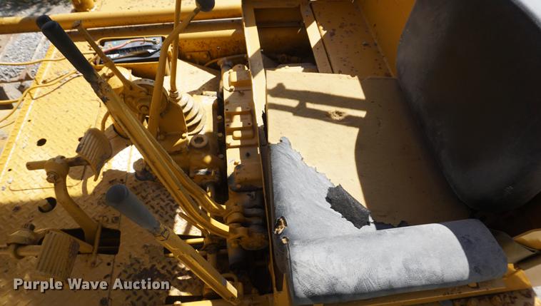 image for item DD6488 1953 Caterpillar D8 dozer