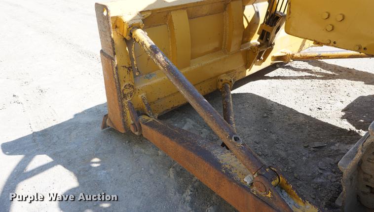 image for item DD6488 1953 Caterpillar D8 dozer