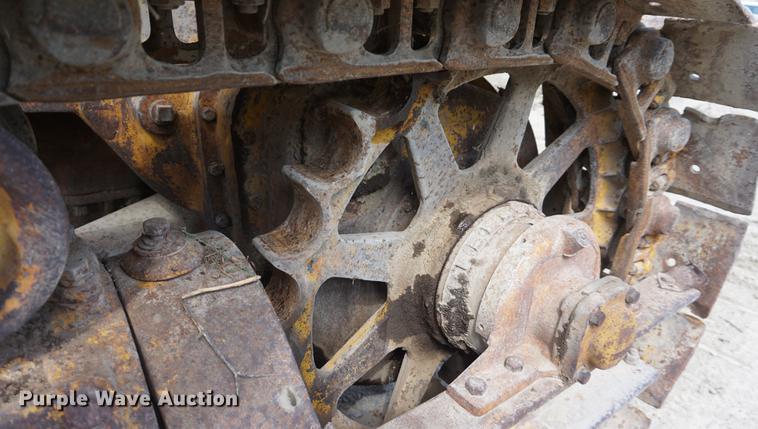 image for item DD6489 1937 Caterpillar RD7 dozer