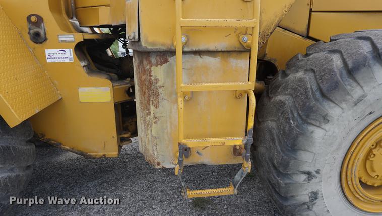 image for item DD6508 1986 Caterpillar 966D wheel loader