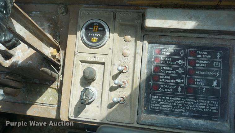 image for item DD6508 1986 Caterpillar 966D wheel loader