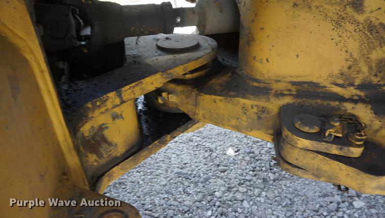image for item DD6508 1986 Caterpillar 966D wheel loader