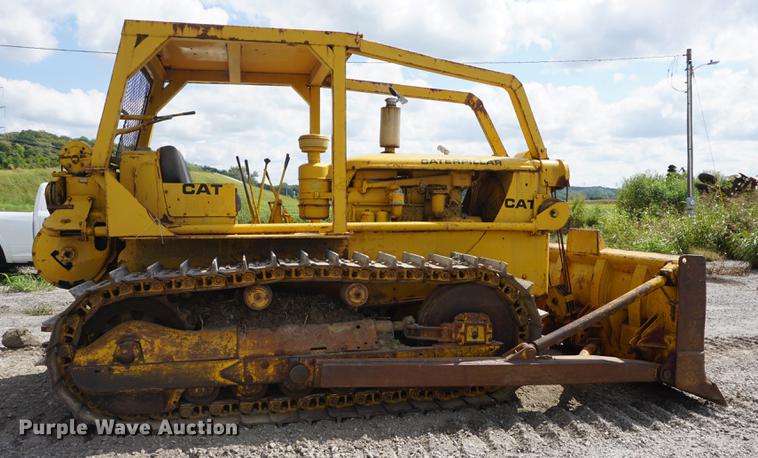image for item DD6509 Caterpillar D7 dozer