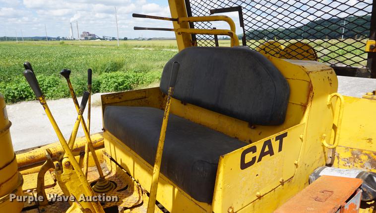 image for item DD6509 Caterpillar D7 dozer
