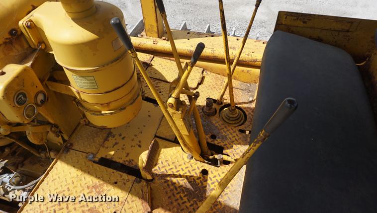 image for item DD6509 Caterpillar D7 dozer