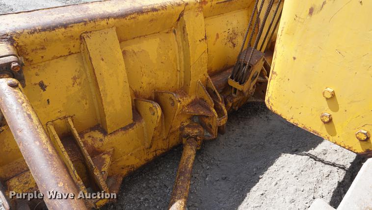 image for item DD6509 Caterpillar D7 dozer