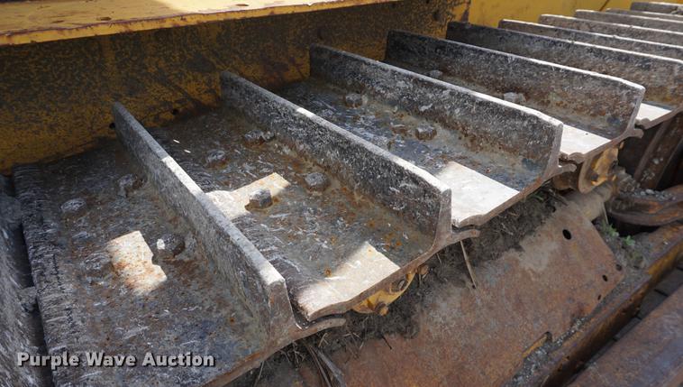 image for item DD6509 Caterpillar D7 dozer