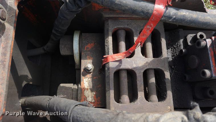 image for item DD6513 NPK 16X breaker