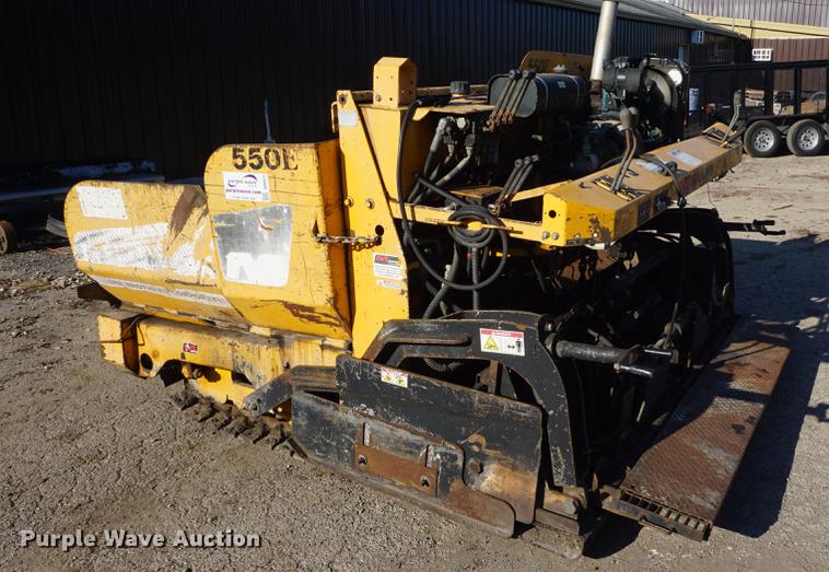 image for item DD6521 2006 Mauldin 550E paver