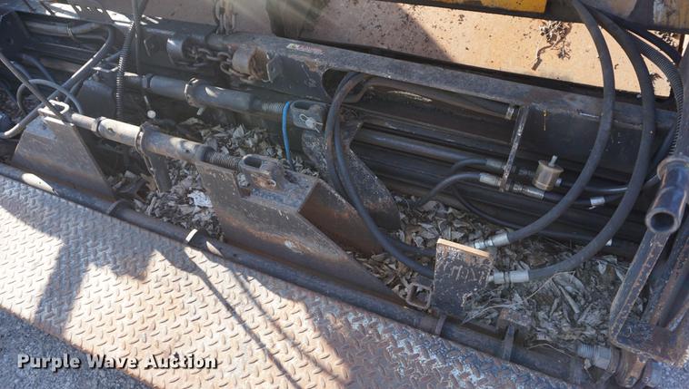 image for item DD6521 2006 Mauldin 550E paver