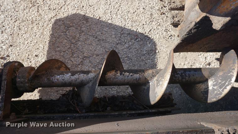 image for item DD6521 2006 Mauldin 550E paver