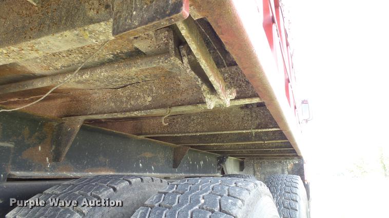 image for item DD7360 1987 Ford LNT8000 dump truck