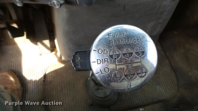 image for item DD7360 1987 Ford LNT8000 dump truck