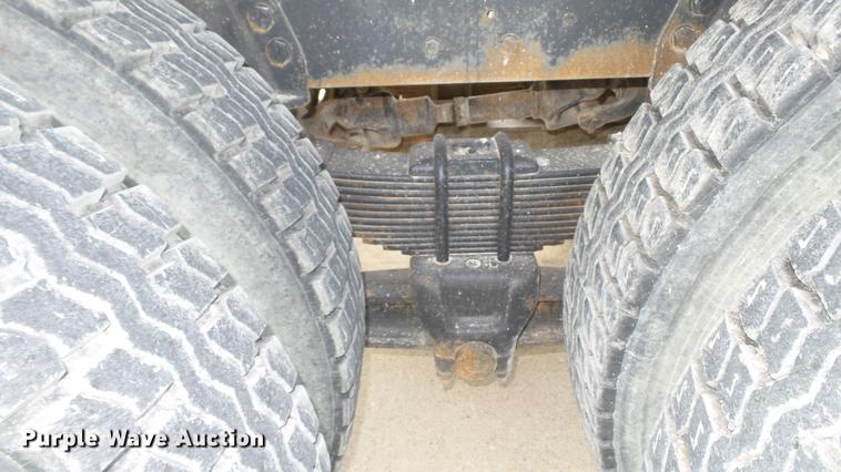 image for item DD7360 1987 Ford LNT8000 dump truck