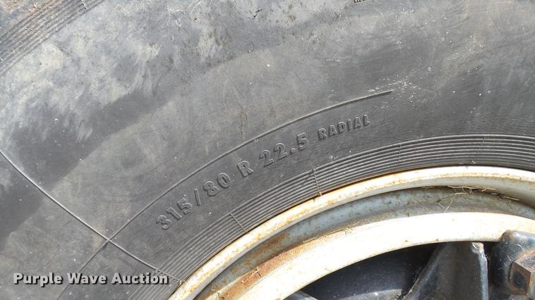 image for item DD7360 1987 Ford LNT8000 dump truck