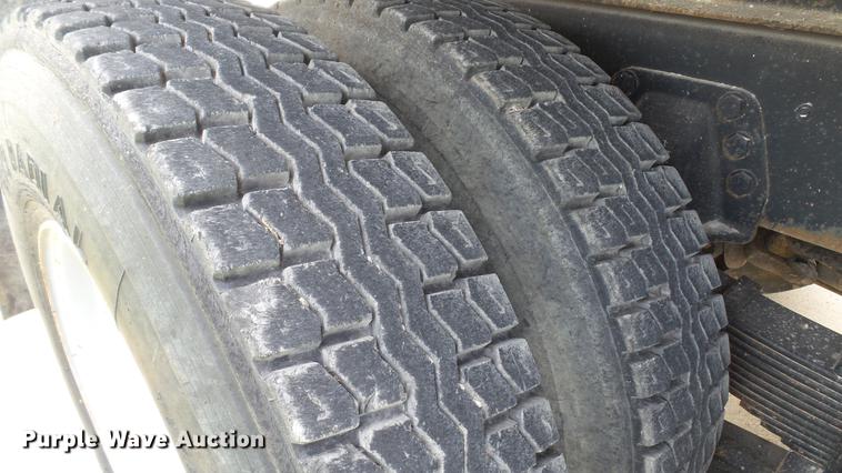 image for item DD7360 1987 Ford LNT8000 dump truck