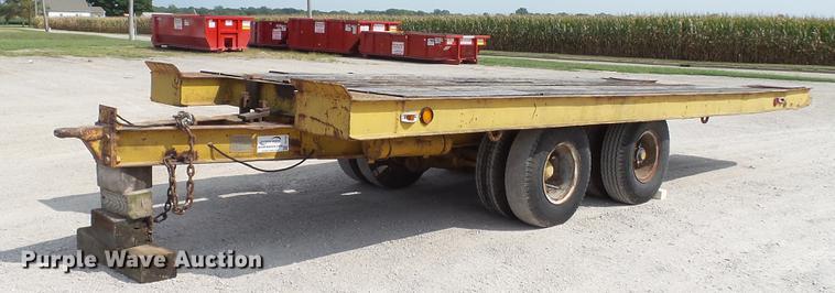 image for item DD7362 1967 Hyster HP15T tilt deck equipment trailer