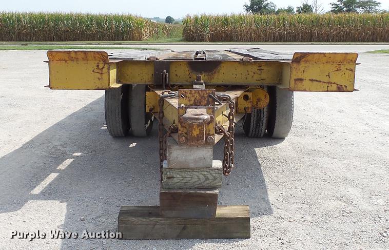 image for item DD7362 1967 Hyster HP15T tilt deck equipment trailer