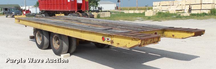 image for item DD7362 1967 Hyster HP15T tilt deck equipment trailer