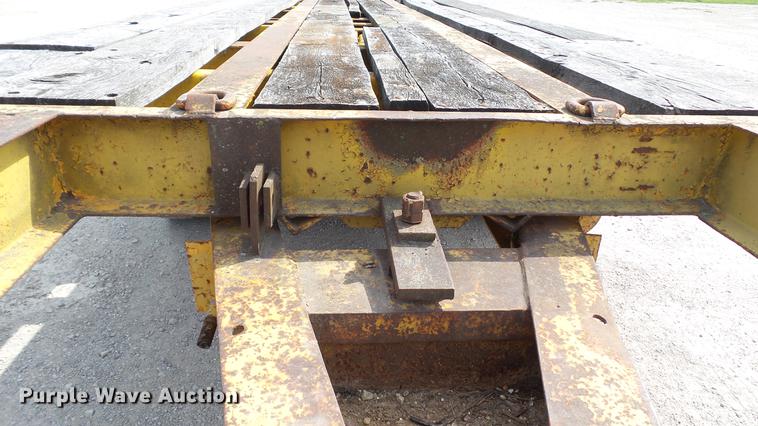 image for item DD7362 1967 Hyster HP15T tilt deck equipment trailer