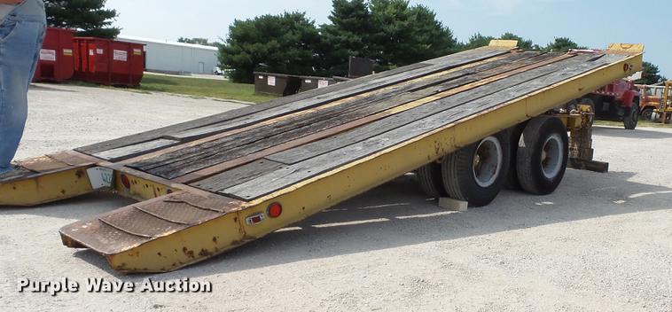 image for item DD7362 1967 Hyster HP15T tilt deck equipment trailer