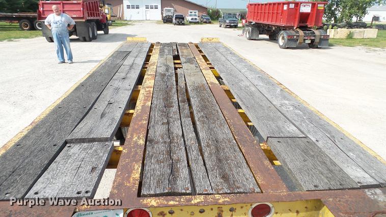 image for item DD7362 1967 Hyster HP15T tilt deck equipment trailer