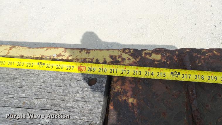 image for item DD7362 1967 Hyster HP15T tilt deck equipment trailer