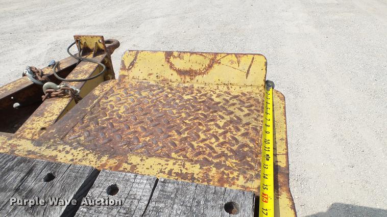 image for item DD7362 1967 Hyster HP15T tilt deck equipment trailer