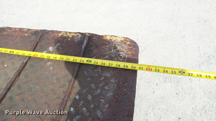 image for item DD7362 1967 Hyster HP15T tilt deck equipment trailer