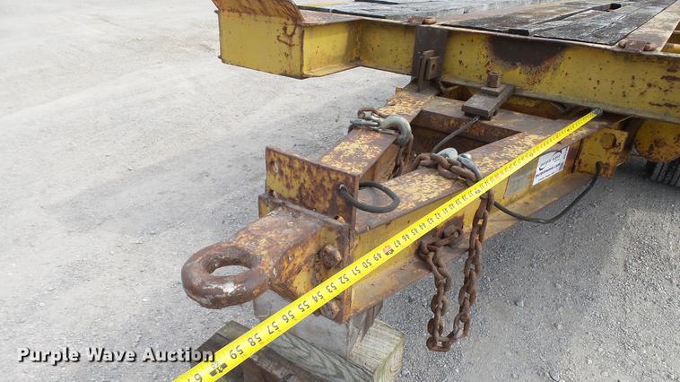 image for item DD7362 1967 Hyster HP15T tilt deck equipment trailer