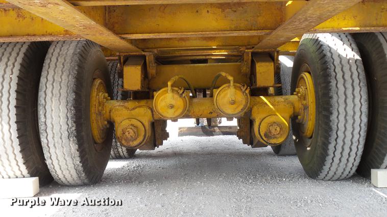 image for item DD7362 1967 Hyster HP15T tilt deck equipment trailer