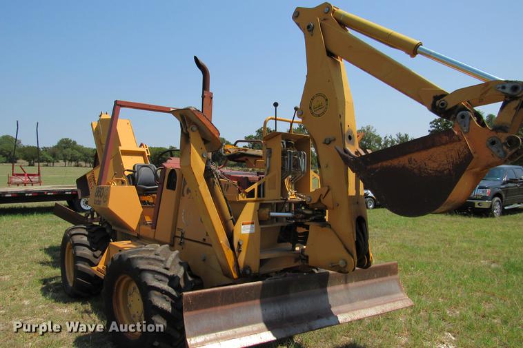 image for item DE0193 1992 Case 860 rock saw