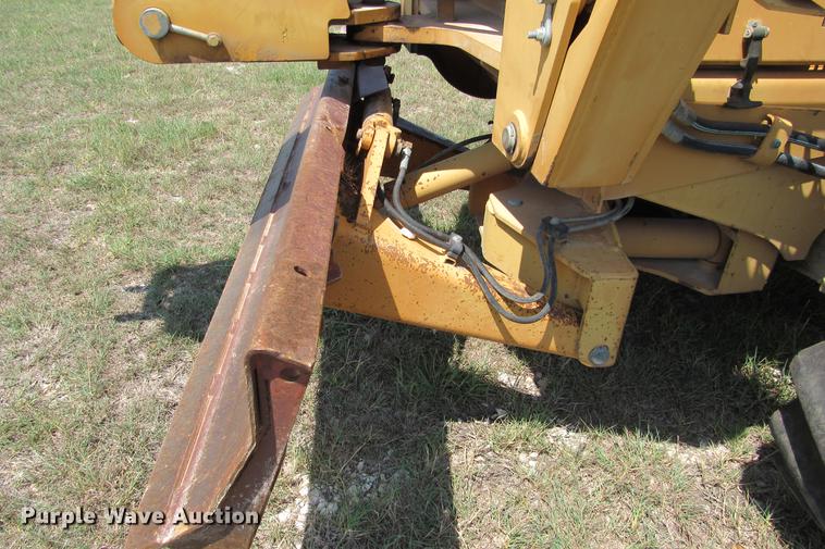 image for item DE0193 1992 Case 860 rock saw