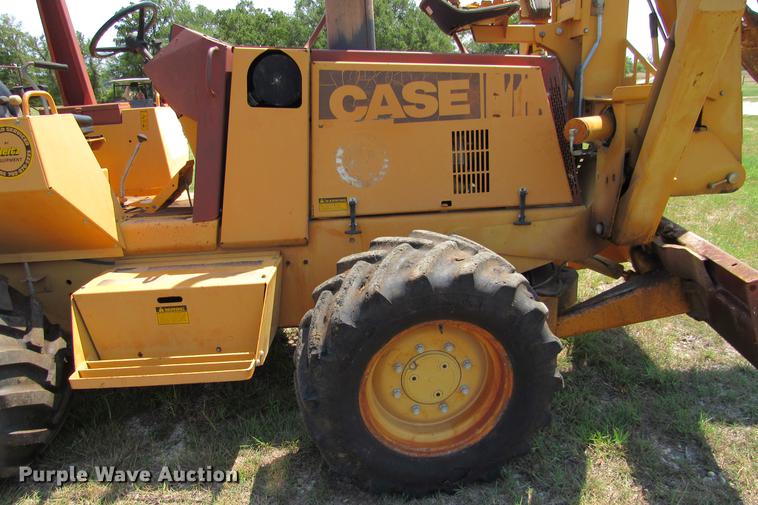 image for item DE0193 1992 Case 860 rock saw