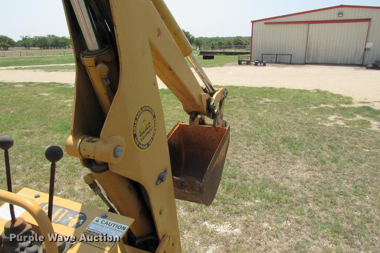 image for item DE0193 1992 Case 860 rock saw