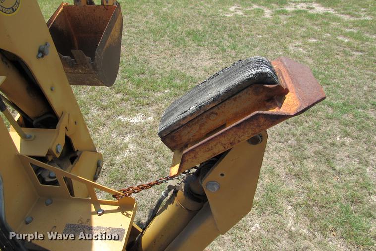 image for item DE0193 1992 Case 860 rock saw