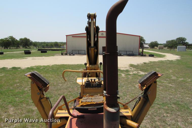 image for item DE0193 1992 Case 860 rock saw