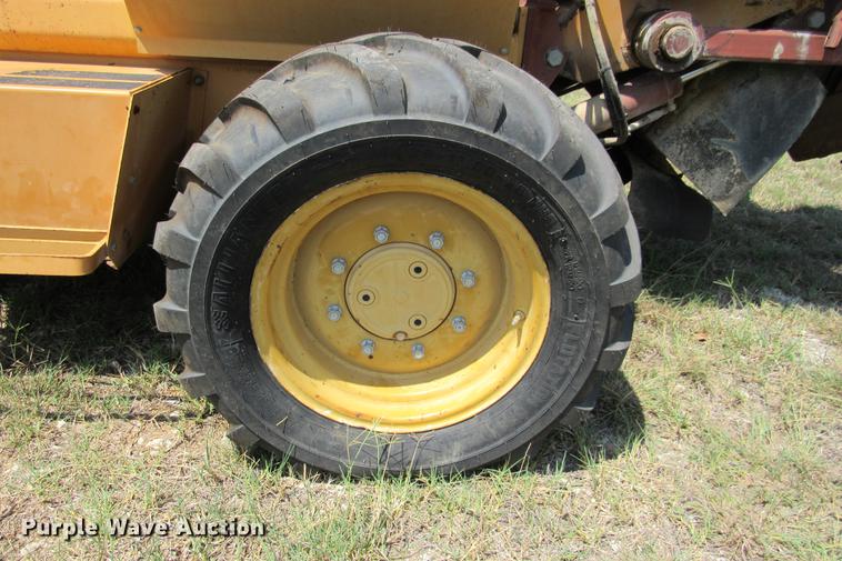 image for item DE0193 1992 Case 860 rock saw