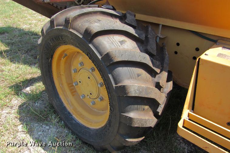 image for item DE0193 1992 Case 860 rock saw