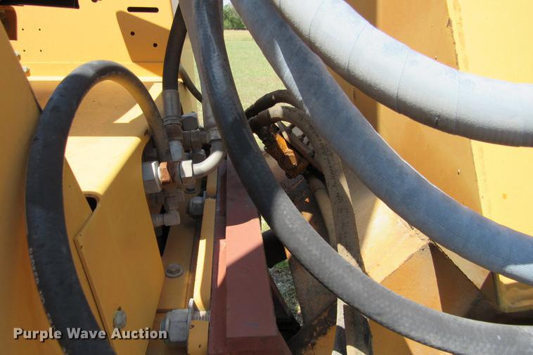 image for item DE0193 1992 Case 860 rock saw