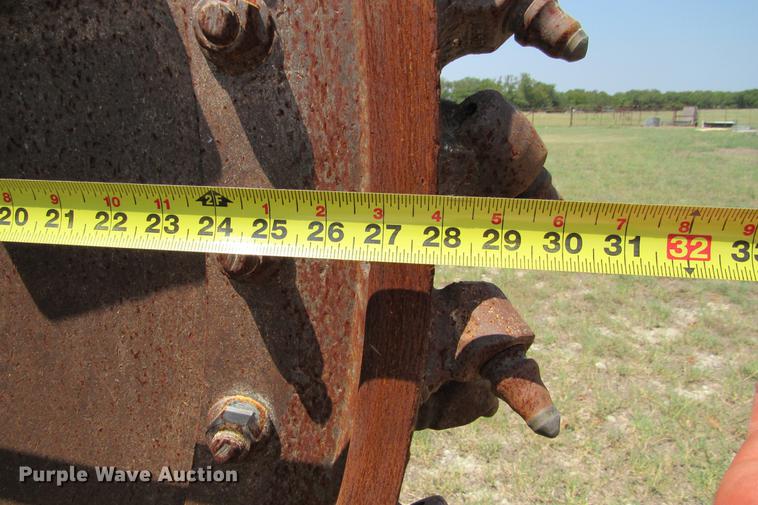 image for item DE0193 1992 Case 860 rock saw