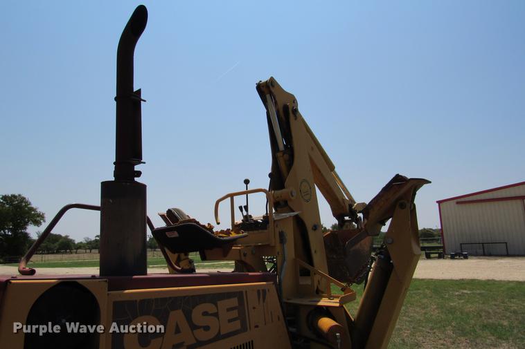 image for item DE0193 1992 Case 860 rock saw