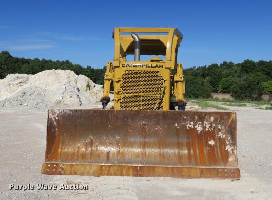 image for item DE3816 1970 Caterpillar D7F dozer