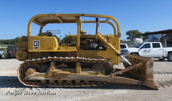image for item DE3816 1970 Caterpillar D7F dozer