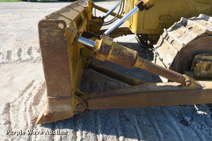 image for item DE3816 1970 Caterpillar D7F dozer